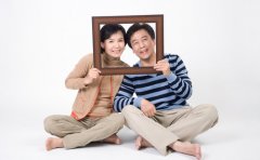 <a href='http://www.dytaisa.com/article/201510/24/15686.shtml'>八字看夫妻的年龄差</a>